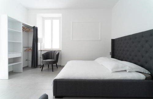 Stazione Apartment | Spacious Apartment - 4 Bedrooms and 3 Bathrooms