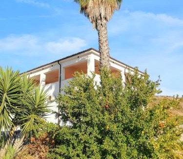 Montallegro Apartment | Spacious Apartment in Montallegro with Stunning Views