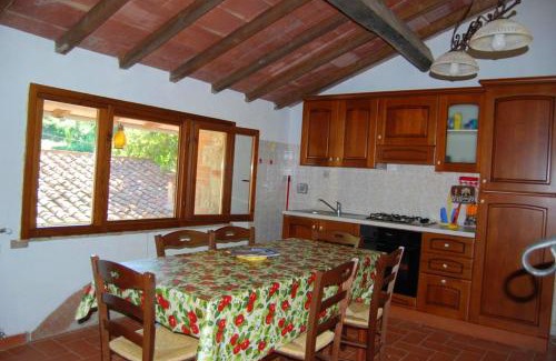 Massa Marittima Apartment | Spacious Apartment in Massa Marittima with Shared Pool