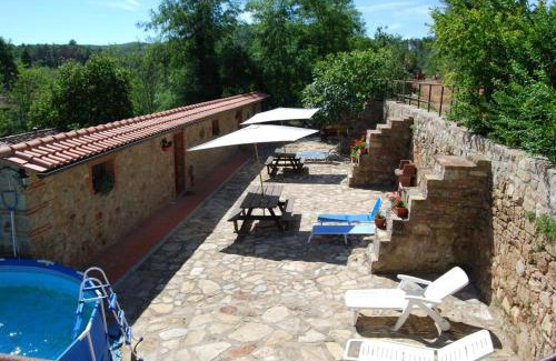 Massa Marittima Apartment | Spacious Apartment in Massa Marittima with Shared Pool