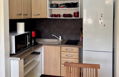 Dampierre Apartment | Spacious apartment with pool, 5-minute walk from the beach