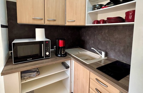 Dampierre Apartment | Spacious apartment with pool, 5-minute walk from the beach