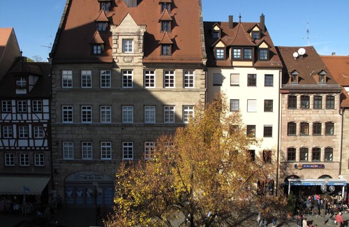 Altstadt - Sankt Lorenz Apartment | Spacious apartment with 30 sqm barbecue terrace on 150 sqm