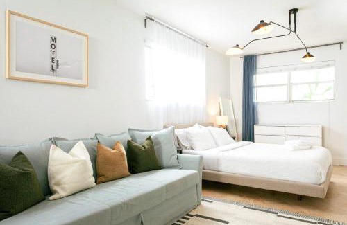 Flamingo/Lummus Apartment | Spacious Apt in the heart of South Beach