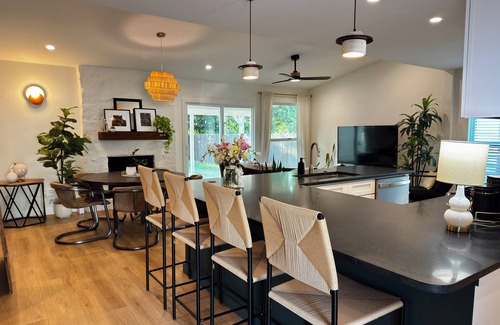 Franklin Park House | Spacious Austin Home + Private Casita, Sleeps 10, Near Downtown