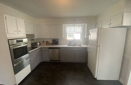 St. Charles Historic District House | Spacious, Beautiful St. Charles Home-Remodeled-Sleeps 10! New Patio!