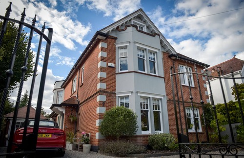 Canford Cliffs House | Spacious, beautiful luxury home - short walk to the beach