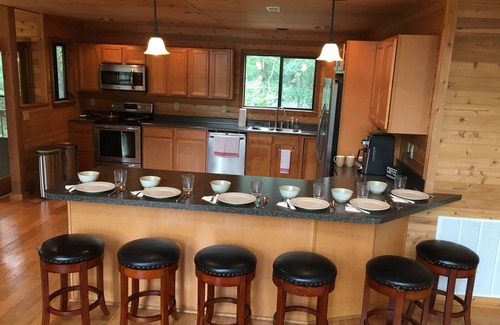 Wright City Ski Chalet | Spacious 'Black Dog Chalet' on Family Friendly Grendel Lake