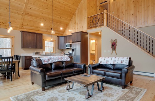 Bethel Cabin | Spacious Cabin: 10 Mi to Sunday River Skiing!