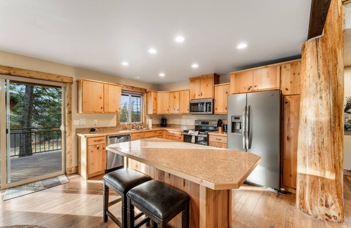 Bigfork Cabin | Spacious cabin overlooking Swan Lake with 2-story deck, fireplace & firepit