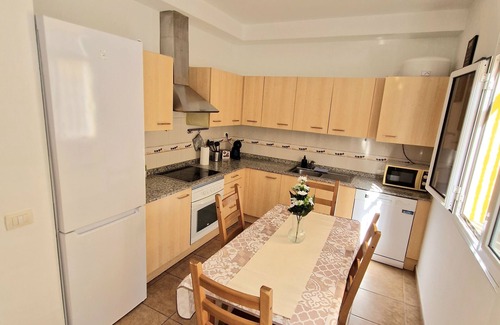 San Isidro Ski Chalet | Spacious Chalet close to the Sea and Airport