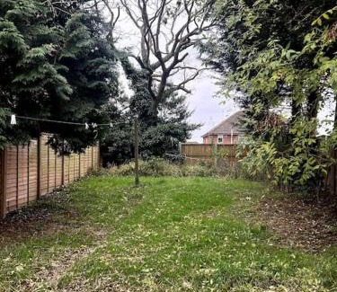 Worcester House | Spacious City Centre Home Near Hospital & M5