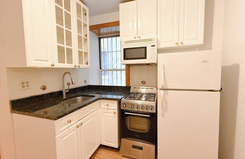 Midtown West Apartment | Spacious, Clean, Comfortable 2bedroom apartment, Central New York, Times Square