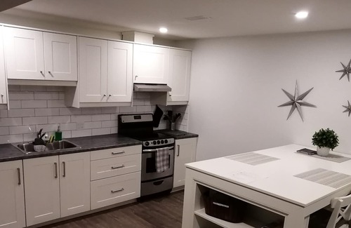 Lower Sumas Mountain House | Spacious, clean, relaxing getaway for work or pleasure!