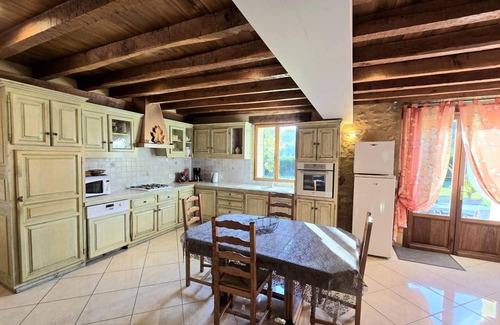 Calviac-en-Perigord Cottage | Spacious Country House with Garden, Near Sarlat and Dordogne Sites