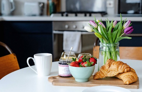 Margate Apartment | Spacious Coastal Escape I Parking I Margate