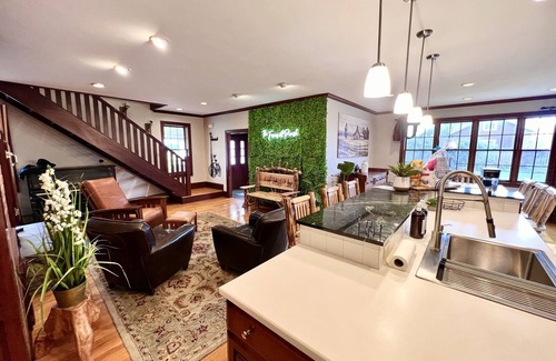 Parish Other | Spacious Colonial Farmhouse on 240 Acres