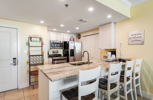 Fort Walton Beach Condo | Spacious Condo At Waterscape Lovely Gulf Views Playground, 2 Hot Tubs