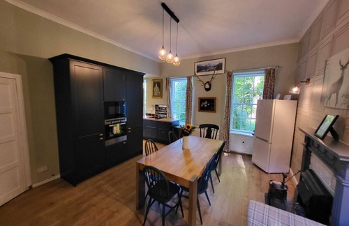 Insch Cottage | Spacious Cottage in Grounds of Scottish Castle