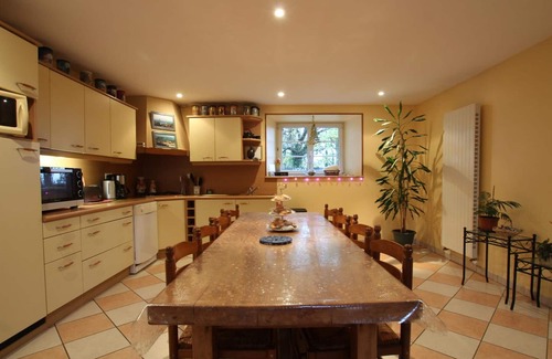 Ver Cottage | Spacious cottage with fireplace and secure pond in Ver, comfort guaranteed