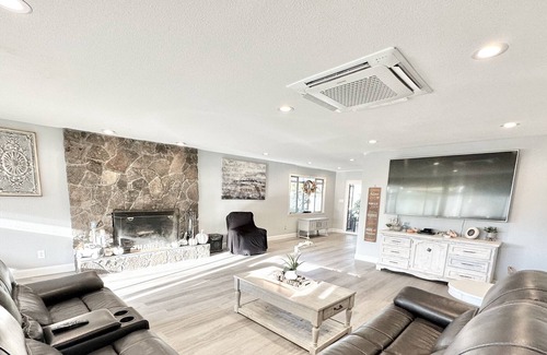 Winters Other | Spacious Country home...hot tub & huge pool!