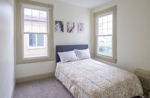 Roselawn Finance House | Spacious & Coz. Your home away from home.