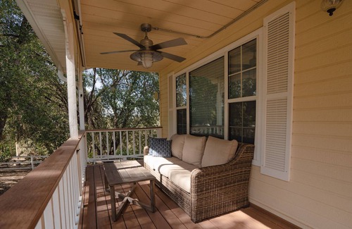 Oakhurst Cottage | Spacious Cozy Family Cottage - Bass Lake - Yosemite