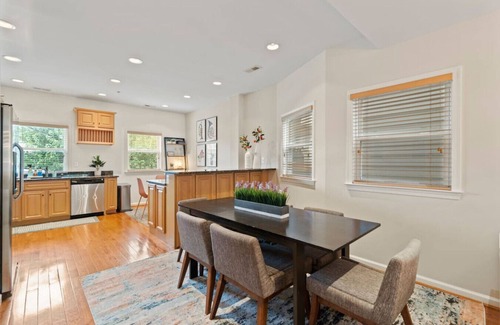 Shaw House | Spacious DC Retreat | Conv Ctr 4BR/5BA by DCottage