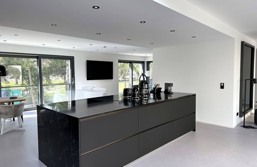 Kressbronn Apartment | Spacious, modern loft apartment over 2 floors, 2 minutes to the lake