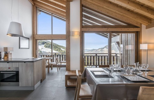 Courchevel Apartment | Spacious Duplex Near Ski Lifts, Courchevel - Sleeps 8, Wi-Fi, Parking