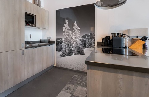 Courchevel Apartment | Spacious Duplex Near Ski Lifts, Courchevel - Sleeps 8, Wi-Fi, Parking