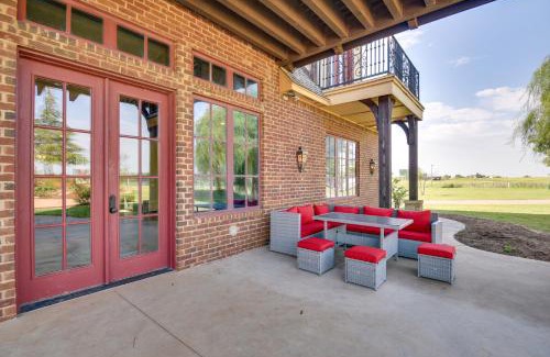 Edmond Apartment | Spacious Edmond Vacation Rental with Hot Tub!