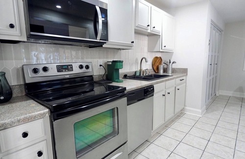 McAlpine House | Spacious Family & Dog-Friendly Retreat w/Yard