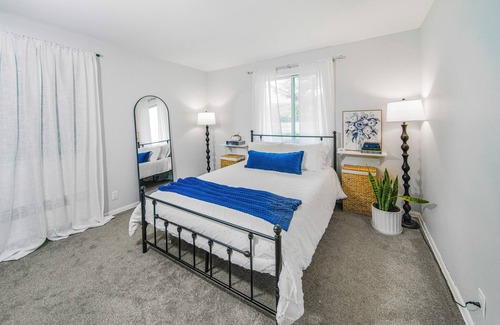 Bridgeport Other | Spacious Family Farmhouse near Frankenmuth and Birch Run