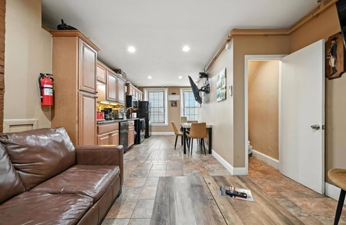 Old City House | Spacious Family-Friendly Home in Philadelphia