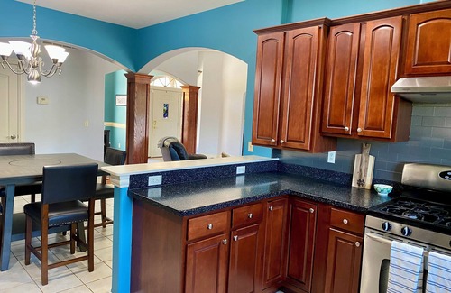 Georgetown House | Spacious Family-Friendly Home Near Notre Dame – Perfect for Game Days & Visits!