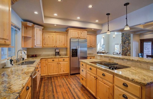 Priest River House | Spacious Family Home on Priest Lake Golf Course