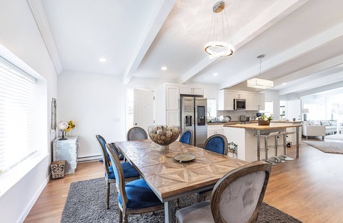 Garibaldi Highlands House | Spacious Family Home central to Squamish