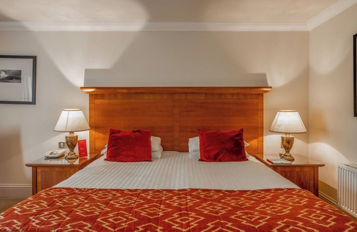 Nairn Hotel | Spacious Family Room: Right in the Heart of the City | Near Inverness Airport