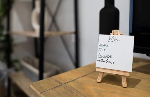 Cardiff City Centre Apartment | Spacious Flat with Rooftop Terrace