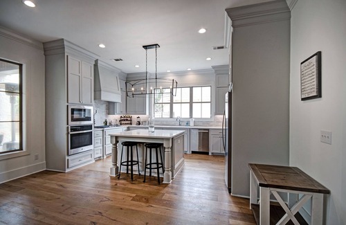 Madison House | Spacious Four Bedroom Home in Madison County