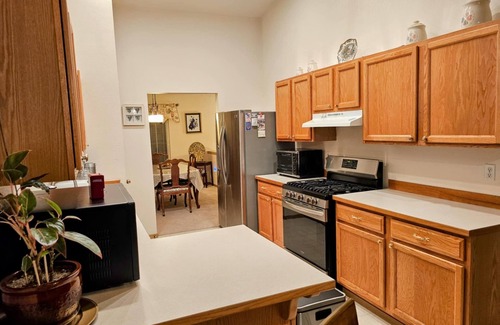 Parkwood House | Spacious Full 5 Bed Family Home in Quaint and Central Location Port Orchard