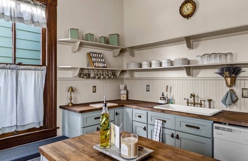 Galveston House | Spacious Galveston East End Home – Near Beach, Cruise Port, UTMB & The Strand