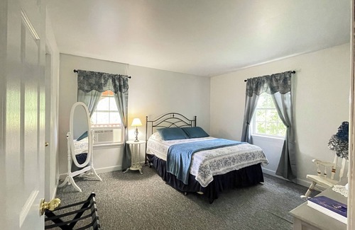 Loysville House | Spacious get-away on the out-skirts of town