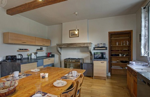 Mornand-en-Forez Cottage | Spacious gîte for 15 with pool and pets allowed
