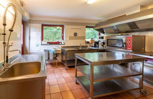 Trois-Ponts House | Spacious Group Stay in Wanne