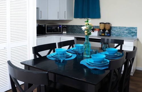 Columbine Apartment | Spacious Guest Suite with Private Entrance, Hot tub, 2 Bedrooms, 1 Bath