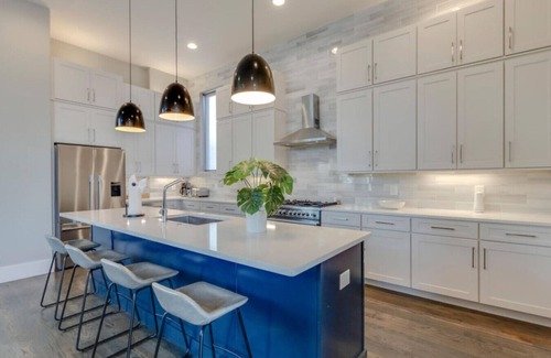 Downtown Nashville Apartment | Spacious Gulch Retreat - Super Skyline Views