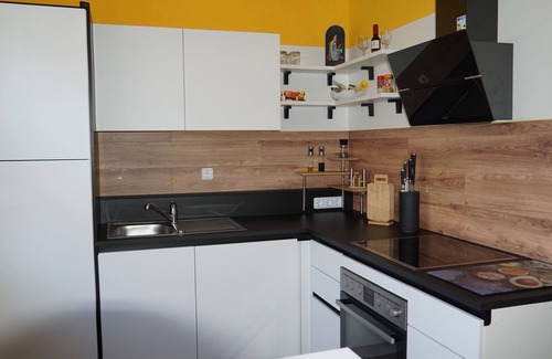 Bindlach Apartment | Spacious holiday apartment with terrace and garden