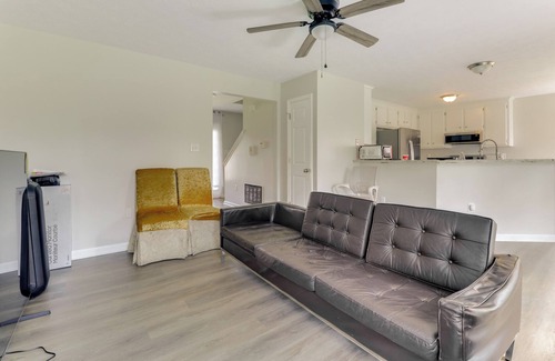 Hampton Cottage | Spacious Home < 3 Mi to Hampton Coliseum!